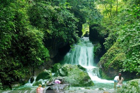 哈尔滨:冰雪旅游中的家国情怀,文字无声却震耳欲聋
